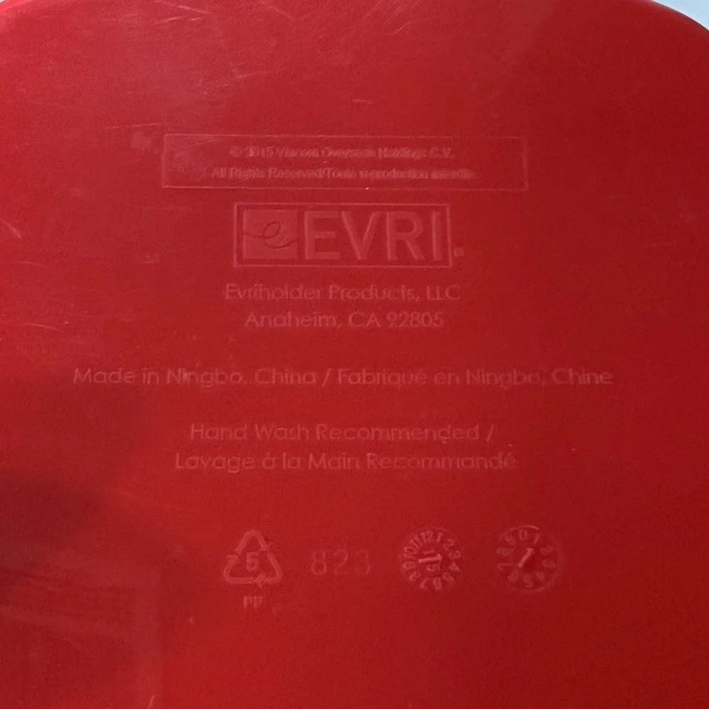 EVRI Red Plastic Sandwich Container - Picture 3 of 4
